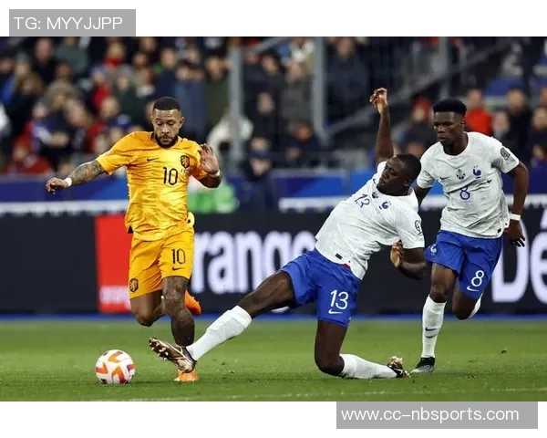 科纳特因大腿受伤退出法国国家队名单返回利物浦接受治疗