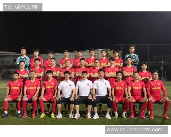 姚浩洋正式加盟重庆铜梁龙足球俱乐部开启新篇章助力球队征战新赛季