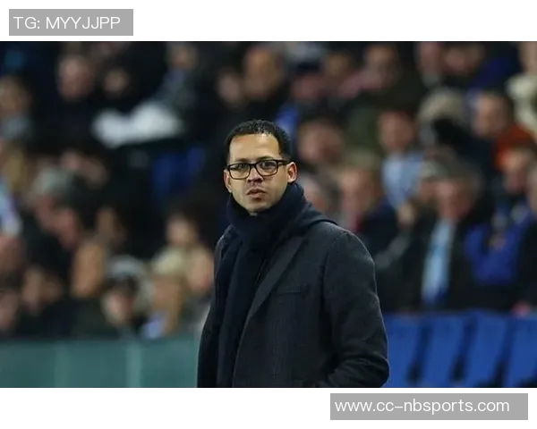 前狼队主帅加里奥尼尔正式接任斯特拉斯堡主教练职务 前狼队主帅加里奥尼尔正式接任斯特拉斯堡主教练职务