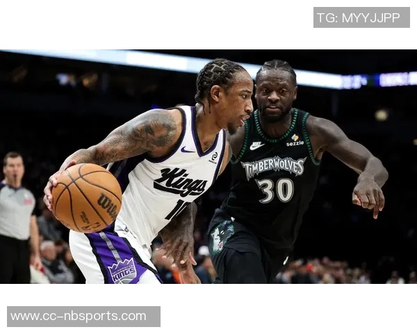 德罗赞稳定表现砍下17分4助拉文紧随其后贡献16分助力球队胜利 德罗赞稳定表现砍下17分4助拉文紧随其后贡献16分助力球队胜利